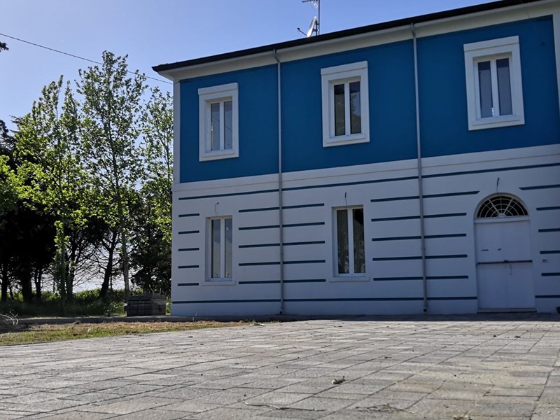 Casa Indipendente in Vendita a Rimini, zona Torre Pedrera , 375'000€, 250 m²