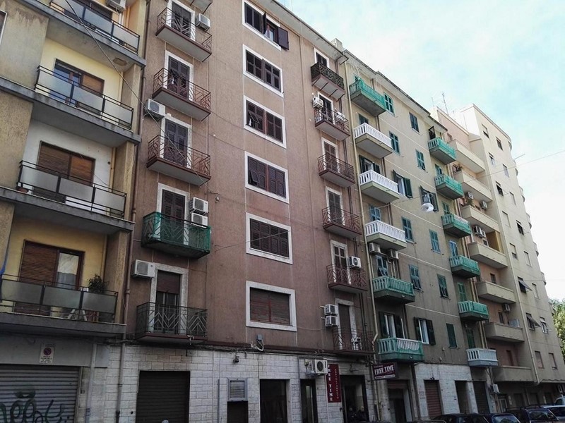 Ufficio in Vendita a Taranto, 45'000€, 80 m²