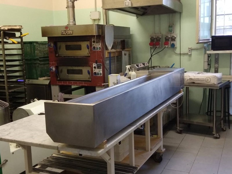 Attività commerciale in Vendita a Pisa, zona Porta a mare, 60'000€, 80 m², arredato