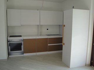 Appartamento in Vendita a Recanati, zona Le Grazie, 93 m², con Box