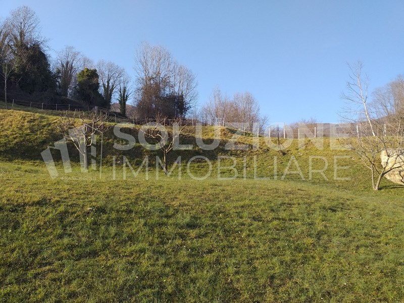 Terreno edificabile in Vendita a Alzano Lombardo, 220'000€, 1814 m²