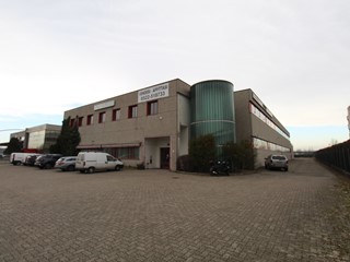 Capannone in Vendita a Reggio Emilia, zona Mancasale, 2'900'000€, 4400 m²
