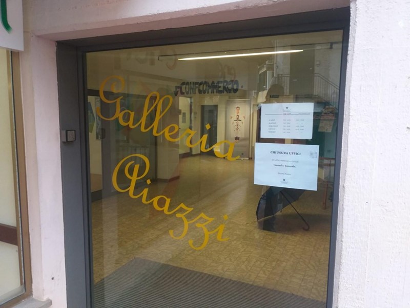 Ufficio in Vendita a San Marcello Piteglio, zona San Marcello Pistoiese, 170'000€, 400 m²