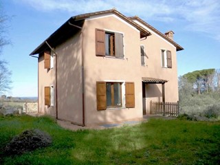 Casa di corte in Vendita a Casciana Terme Lari, zona Casciana Terme, 440'000€, 255 m², con Box