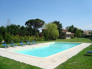 Villa bifamiliare in Affitto a Perugia, zona Badiola Strada Settevalli, 950€, 92 m²