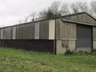 Capannone in Vendita a Sarzana, zona Marinella di Sarzana, 1'100'000€, 10700 m²