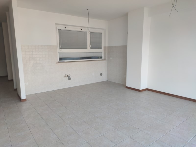 Quadrilocale in Vendita a Jesi, 159'000&euro;, 85 m&#178;, con Box