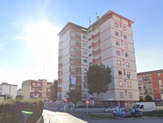Quadrilocale in Vendita a Bari, zona San Paolo, 125'000€, 120 m²