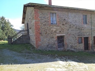 Casa Semi Indipendente in Vendita a Panicale, zona Casalini, 170'000&euro;, 210 m²