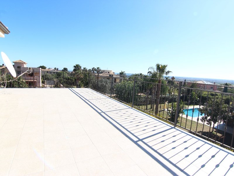 Villa in Vendita a Siracusa, zona Strada Tremmilia, 400'000&euro;, 237 m²
