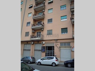 Quadrilocale in Vendita a Caltanissetta, 75'000€, 130 m²