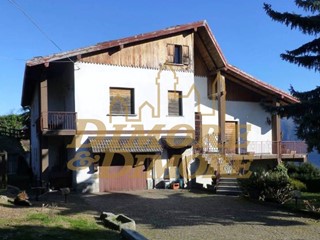 Casa Indipendente in Vendita a Arizzano, 690'000€, 600 m², arredato, con Box