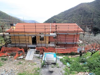 Trilocale in Vendita a Avegno, zona Salto Chiesa, 185'000€, 63 m²