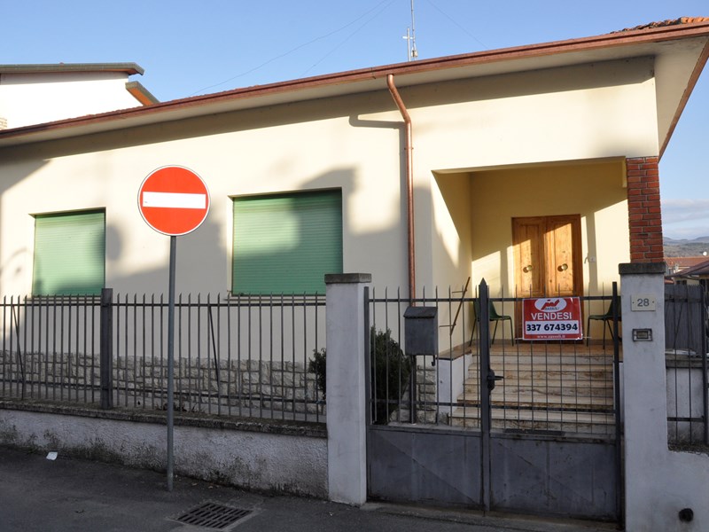 Villetta a schiera in Vendita a Bibbiena, zona soci, 129'000€, 100 m²