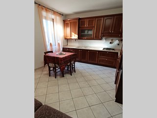 Bilocale in Vendita a Cornate d'Adda, zona centro, 78'000€, 75 m²