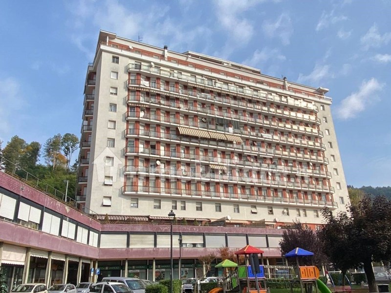 Appartamento in Vendita a Valle Mosso, 80'000€, 250 m²