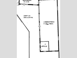 Capannone in Vendita a Cerro Maggiore, 165'000€, 250 m²