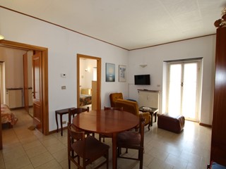 Appartamento in Vendita a Uscio, zona Uscio, 105'000€, 87 m², con Box