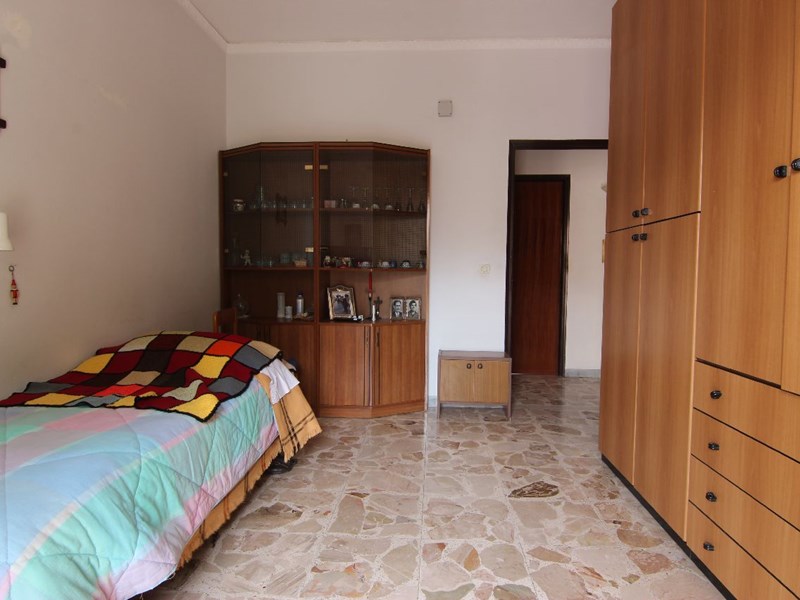 Quadrilocale in Vendita a Siracusa, zona via Grottasanta , 85'000&euro;, 140 m²