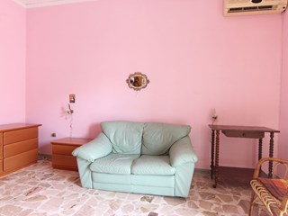 Quadrilocale in Vendita a Siracusa, zona via Grottasanta , 85'000&euro;, 140 m²