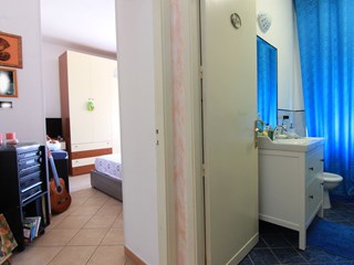 Trilocale in Vendita a Siracusa, zona viale Santa Panagia, 83'000&euro;, 100 m²