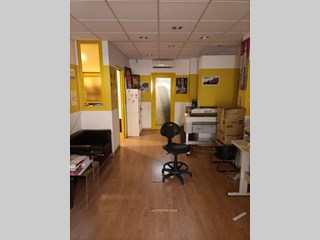 Ufficio in Vendita a Triggiano, zona triggiano, 32'000€, 48 m²