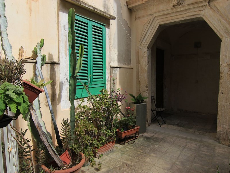 Trilocale in Vendita a Siracusa, zona via Roma, 170'000&euro;, 65 m²
