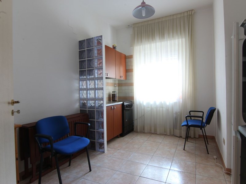 Trilocale in Vendita a Siracusa, zona viale Teracati, 98'000&euro;, 97 m²