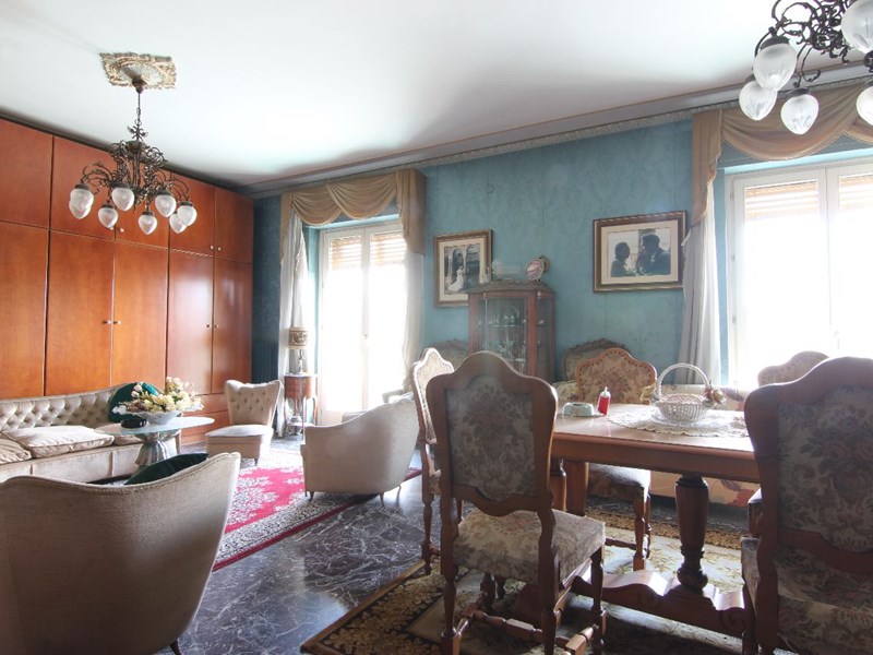 Quadrilocale in Vendita a Siracusa, zona via Augusto von Platen, 100'000&euro;, 132 m²