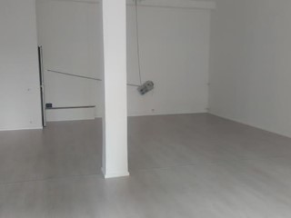 Immobile commerciale in Vendita a Lucca, zona Centro Storico, 160'000€, 100 m²