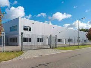 Capannone in Affitto a Massa, 12'000€, 1500 m²