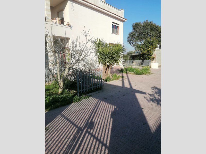 Casa Indipendente in Affitto a Taranto, zona Talsano, 350€, 100 m², arredato