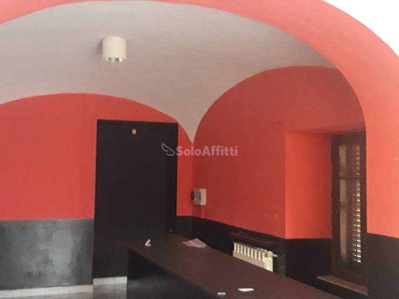 Capannone in Affitto a Cossato, 490€, 80 m²