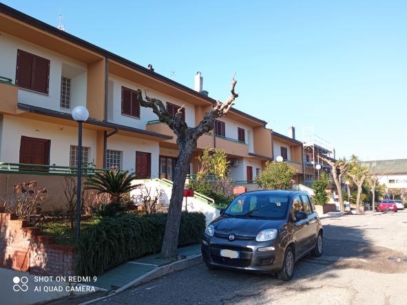 Appartamento in Vendita a Benevento, zona Contrada Iannassi, 260'000€, 252 m²