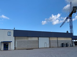 Capannone in Affitto a Latina, 1150 m²