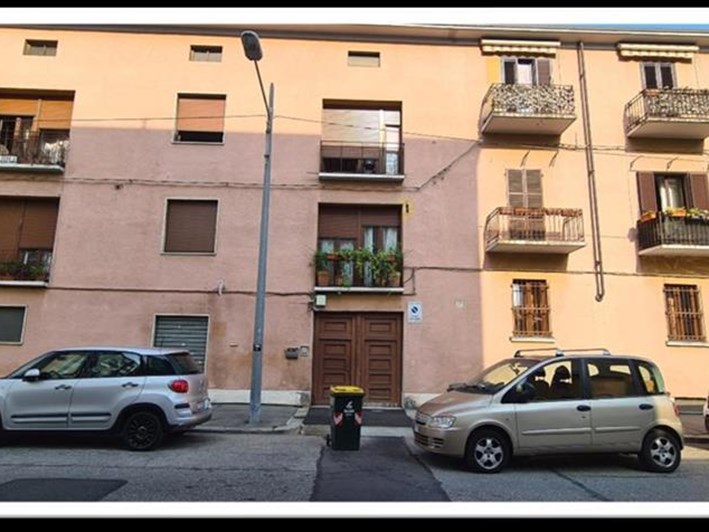 Bilocale in Vendita a Torino, zona Borgo Vittoria, 30'000&euro;, 43 m², arredato