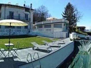 Casa Indipendente in Vendita a Pecetto Torinese, 304'500€, 344 m², arredato