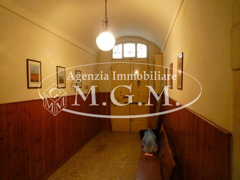 Appartamento in Vendita a Castelfranco di Sotto, 290'000€, 500 m²