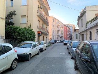 Immobile commerciale in Affitto a Catanzaro, zona Giardini di San Leonardo, 450&euro;, 75 m²