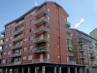 Appartamento in Vendita a Torino, 45'750€, 63 m², arredato