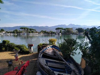 Quadrilocale in Vendita a Ameglia, zona Bocca Di Magra, 270'000&euro;, 70 m², arredato