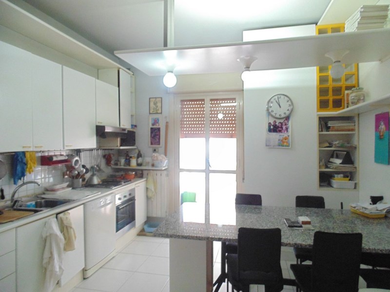 Appartamento in Vendita a Siracusa, zona viale Zecchino, 115'000&euro;, 125 m²