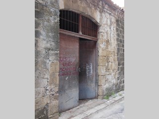 Magazzino in Vendita a Partinico, zona Largo Modica, 90'000€, 200 m²