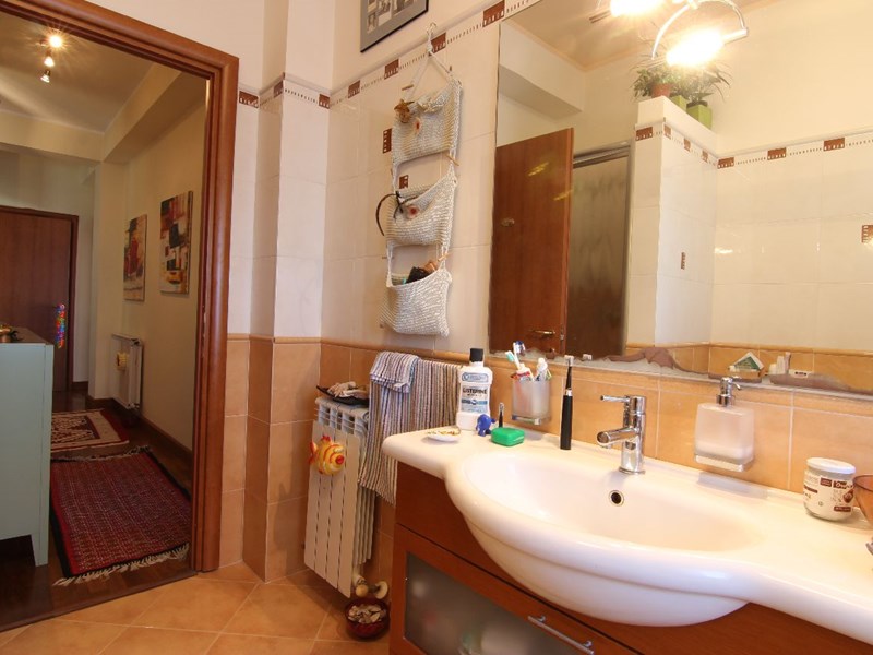 Trilocale in Vendita a Siracusa, zona viale Tunisi, 120'000&euro;, 95 m²