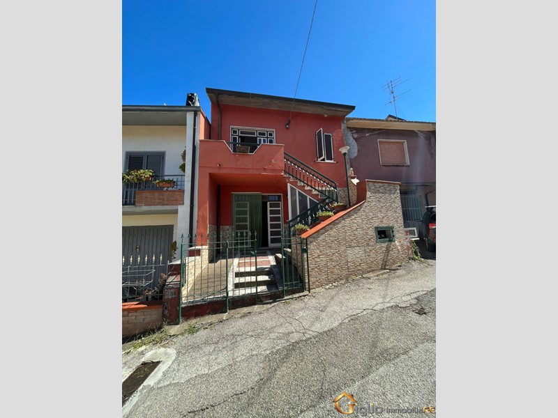 Villa in Vendita a San Nicola Manfredi, 30'000€, 100 m²