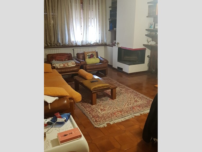 Villa in Vendita a Carpi, 450 m²