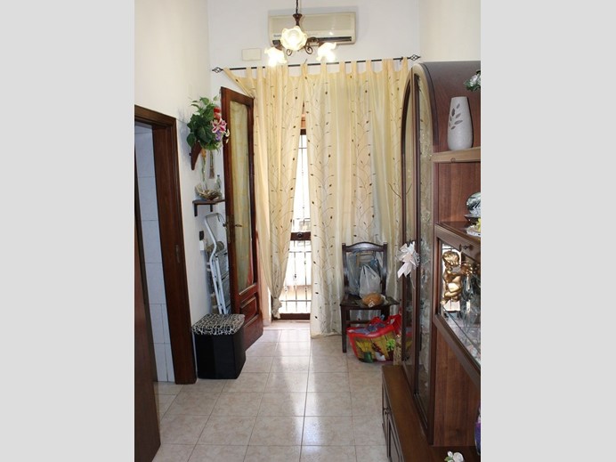 Casa Indipendente in Vendita a Canosa di Puglia, 39'000€, 80 m²