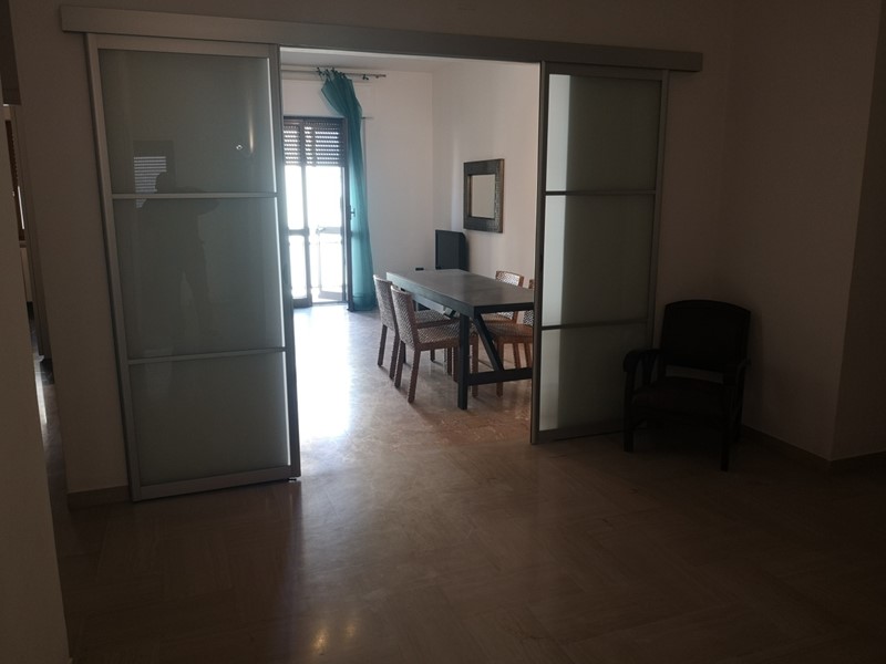 Appartamento in Vendita a Carrara, zona Avenza, 260'000€, 145 m², con Box