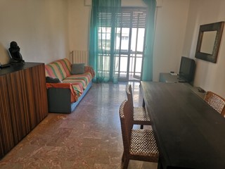 Appartamento in Vendita a Carrara, zona Avenza, 260'000€, 145 m², con Box