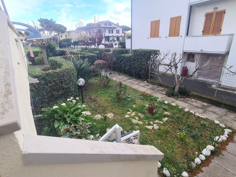 Bilocale in Affitto a Rosignano Marittimo, zona Vada, 1'400€, 40 m², arredato, con Box